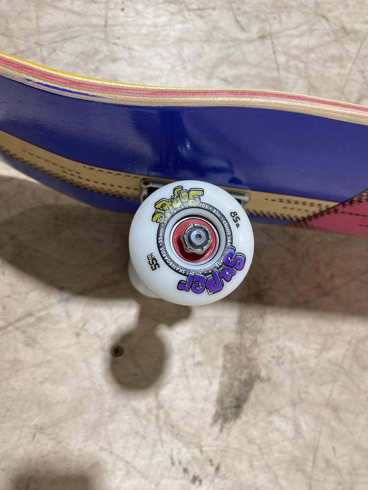 TR7 Fab 9.0" Complete Skateboard