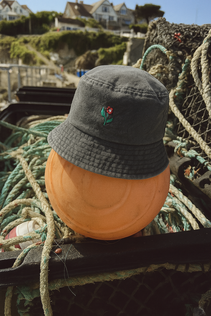 TR7 RTL Vintage Bucket Hats