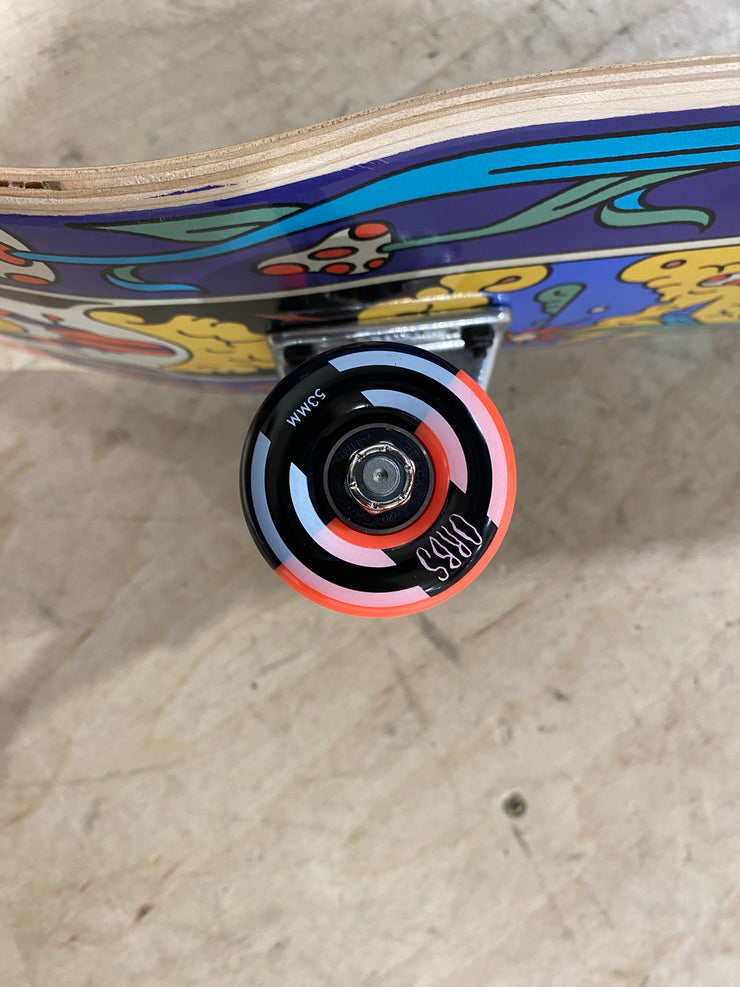 TR7 Crab 9.0" Complete Skateboard