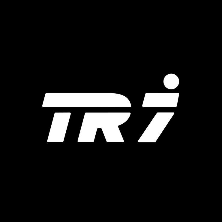 TR7 Skate Logo Sticker