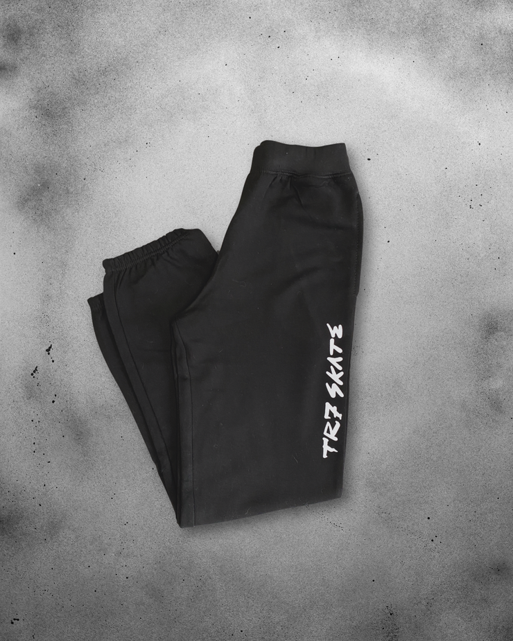 TR7 SKATE DS Joggers Kids - Black - TR7 SKATEBOARDING | LOCAL SKATE SHOP & INDOOR SKATEPARK IN NEWQUAY